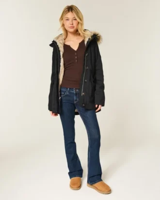 Parka med imiteret pelsfor