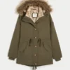 Parka med imiteret pelsfor Parka med imiteret pelsfor