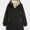 Parka med imiteret pelsfor Parka med imiteret pelsfor