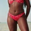 Ribbet Cheekiest bikiniunderdel med høj benlængde