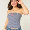 Ribbet stropløs broderet kirsebærfarvet tube-top Ribbet stropløs broderet kirsebærfarvet tube-top