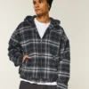 Skaterjakke med hætte i ternet flannel Skaterjakke med hætte i ternet flannel