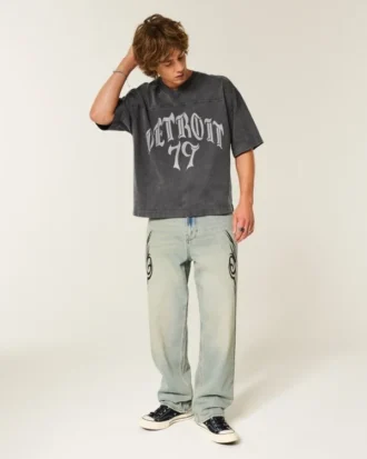 Tung baggy crop Detroit Graphic fodbold-T-shirt
