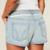 Ultra lav talje, lys vask, denim minishorts med blonder og bånd Ultra lav talje, lys vask, denim minishorts med blonder og bånd