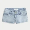 Ultra lavtaljede, lysvaskede shorts Ultra lavtaljede, lysvaskede shorts