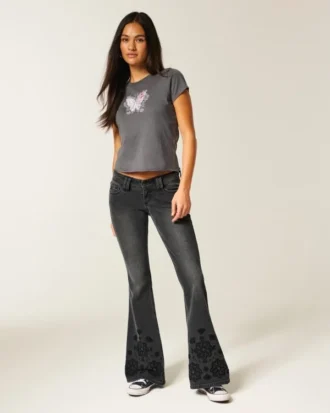 Ultra lavtaljet blomsterbroderet vasket sort flare jeans