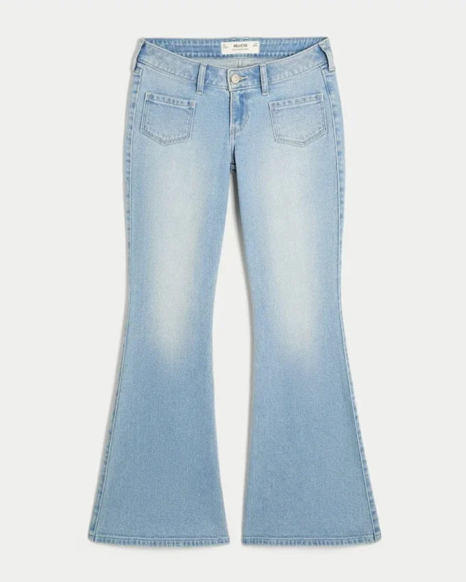 Ultra lavtaljet lysvasket flare-jeans med forlommer Ultra lavtaljet lysvasket flare-jeans med forlommer