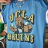 University of California, Los Angeles, Bruins grafisk fodboldtrøje University of California, Los Angeles, Bruins grafisk fodboldtrøje