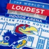 University of Kansas Jayhawks grafisk vindjakke med hætte University of Kansas Jayhawks grafisk vindjakke med hætte