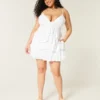 V-hals babydoll minikjole med flæser V-hals babydoll minikjole med flæser