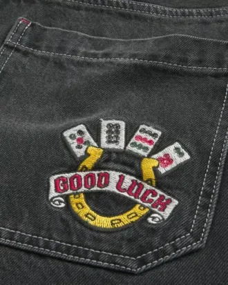 Vasket sort Good Luck broderet skaterbaggy jeans
